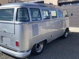 
										1969 Volkswagen Type 2 Kombi 23-Window Conversion full									