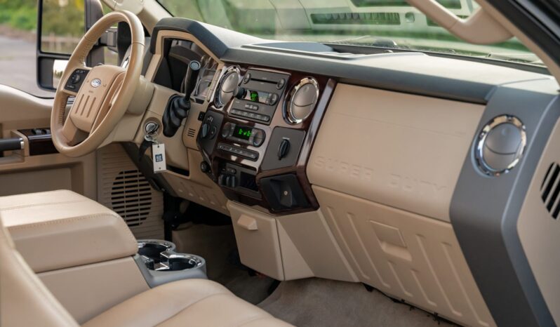 
								2008 Ford F-350 Lariat Crew Cab Power Stroke Dually 4×4 full									