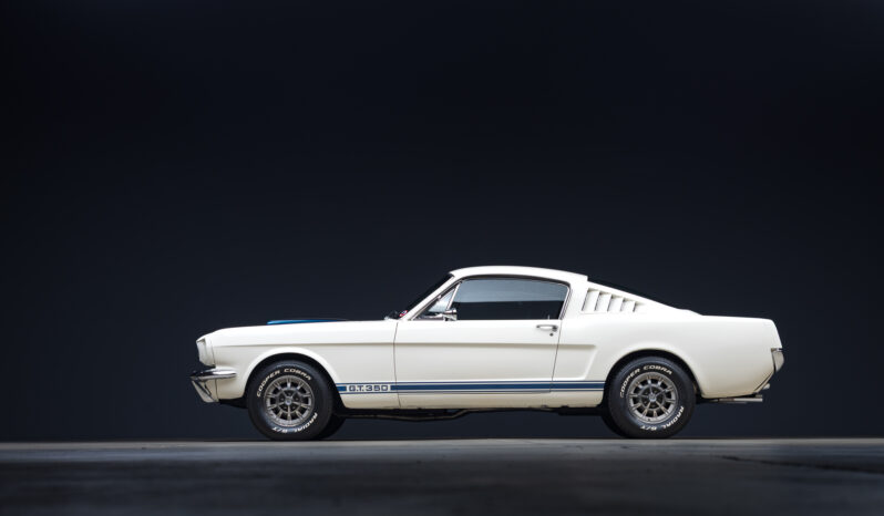 
								1966 Ford Mustang Fastback 5-Speed full									