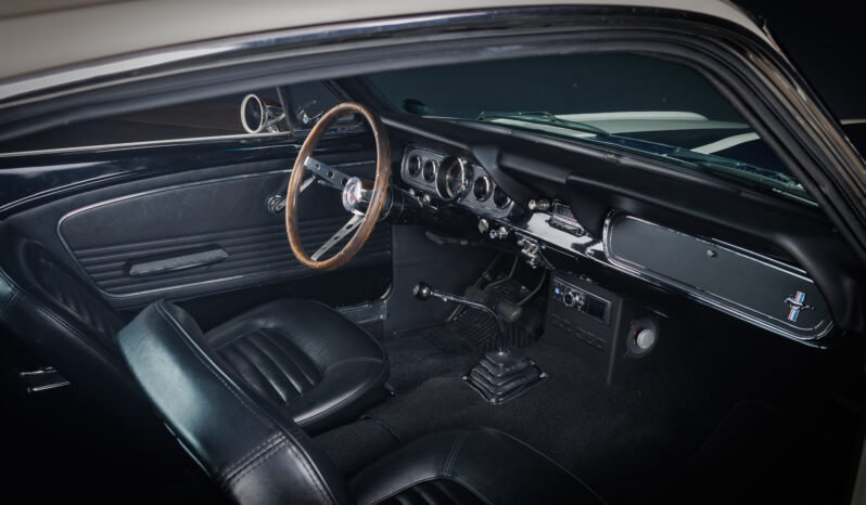 
								1966 Ford Mustang Fastback 5-Speed full									