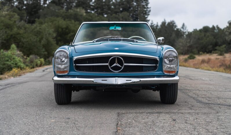 
								1966 Mercedes-Benz 230SL full									