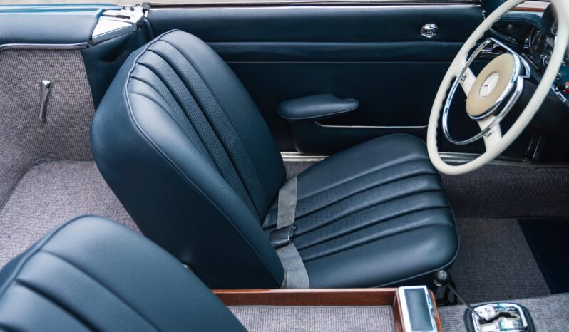 
								1966 Mercedes-Benz 230SL full									