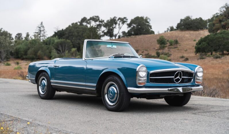 
								1966 Mercedes-Benz 230SL full									