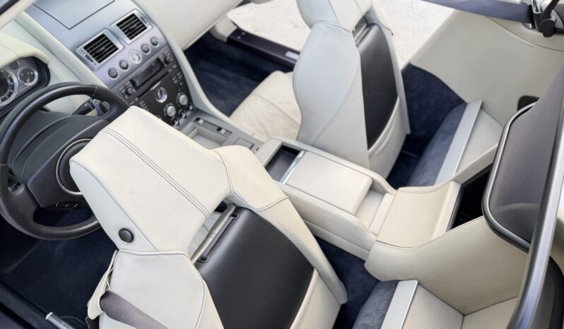 
								2008 Aston Martin V8 Vantage Roadster full									