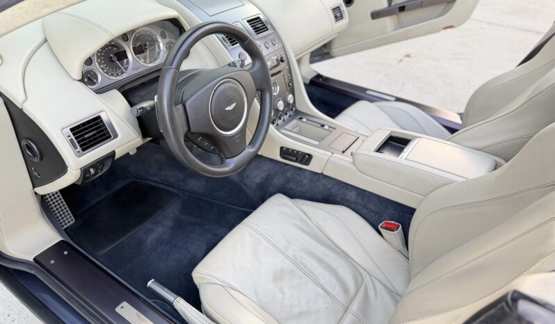 
								2008 Aston Martin V8 Vantage Roadster full									
