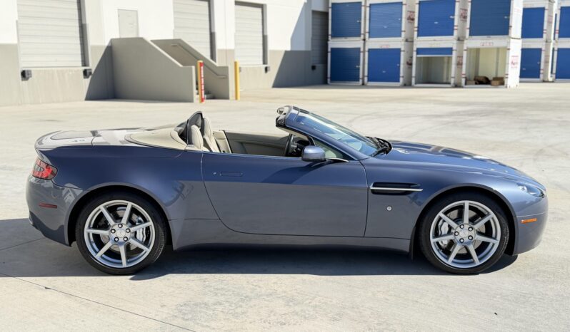 
								2008 Aston Martin V8 Vantage Roadster full									