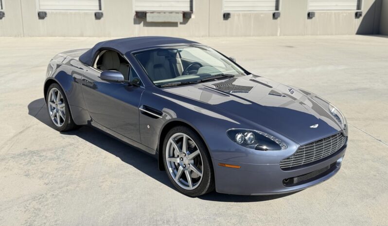 
								2008 Aston Martin V8 Vantage Roadster full									