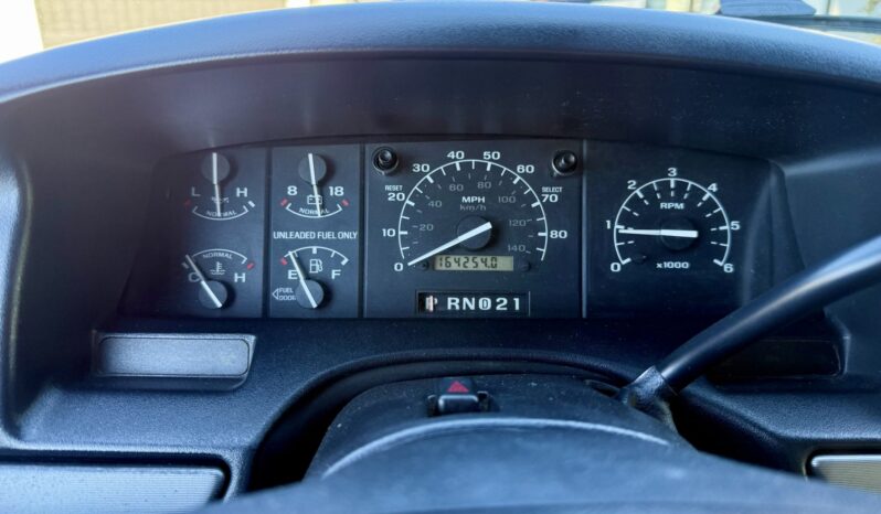 
								1996 Ford Bronco XLT full									