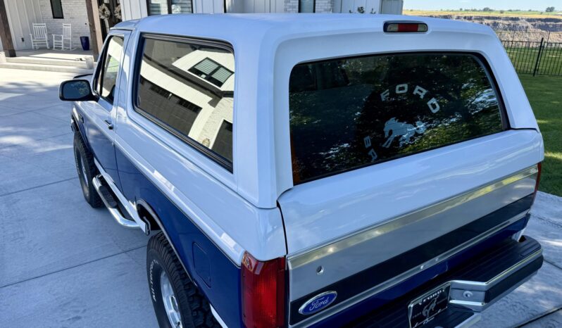 
								1996 Ford Bronco XLT full									