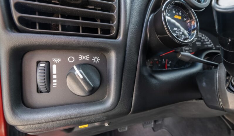 
								2002 Chevrolet Camaro SS 6-Speed full									