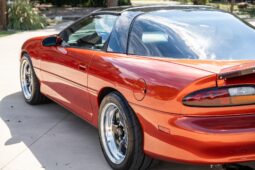 
										2002 Chevrolet Camaro SS 6-Speed full									