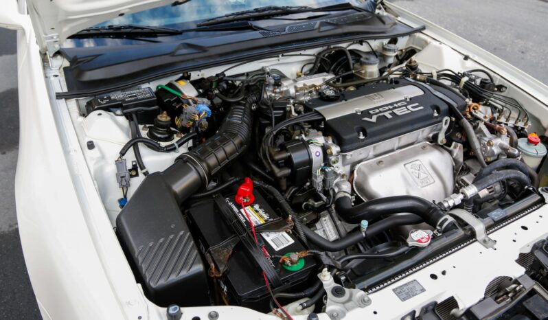 
								2000 Honda Prelude Type SH 5-Speed full									