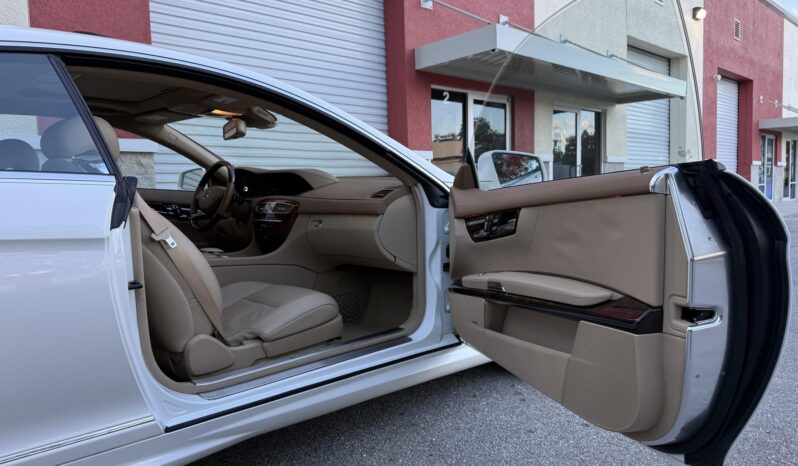 
								2013 Mercedes-Benz CL550 4MATIC full									