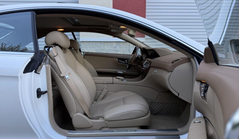 
								2013 Mercedes-Benz CL550 4MATIC full									