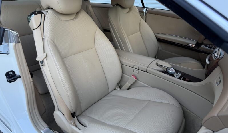 
								2013 Mercedes-Benz CL550 4MATIC full									