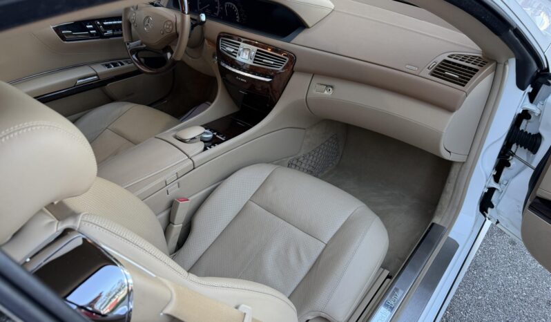 
								2013 Mercedes-Benz CL550 4MATIC full									