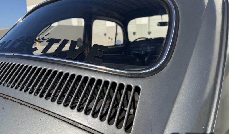 
								1962 Volkswagen Beetle full									