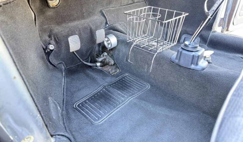 
								1962 Volkswagen Beetle full									