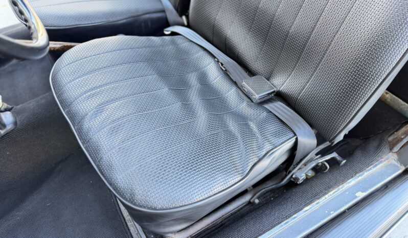 
								1962 Volkswagen Beetle full									