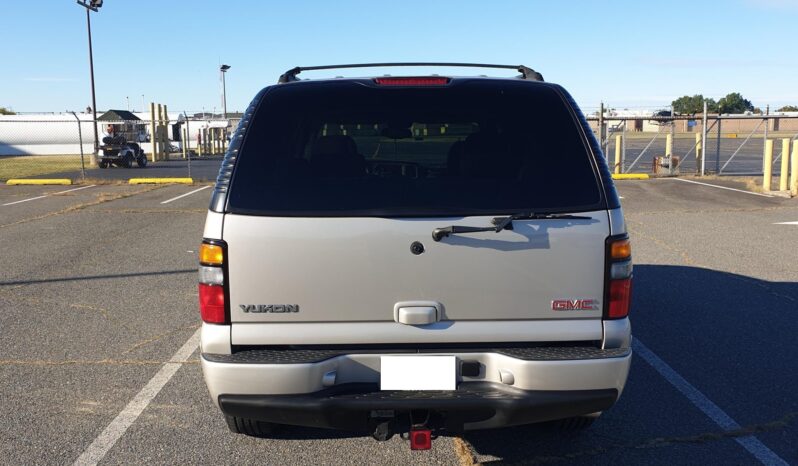								2004 GMC Yukon Denali full									