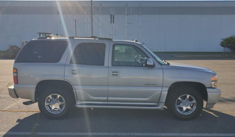 								2004 GMC Yukon Denali full									