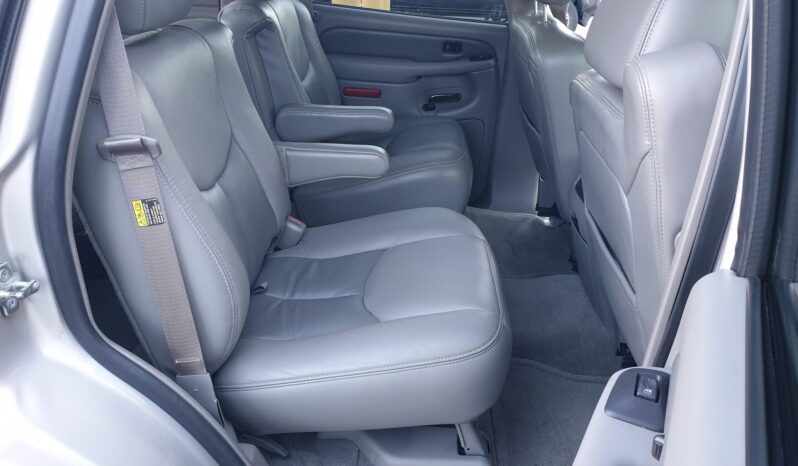 								2004 GMC Yukon Denali full									