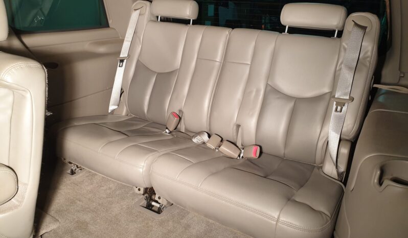 								2004 GMC Yukon Denali full									