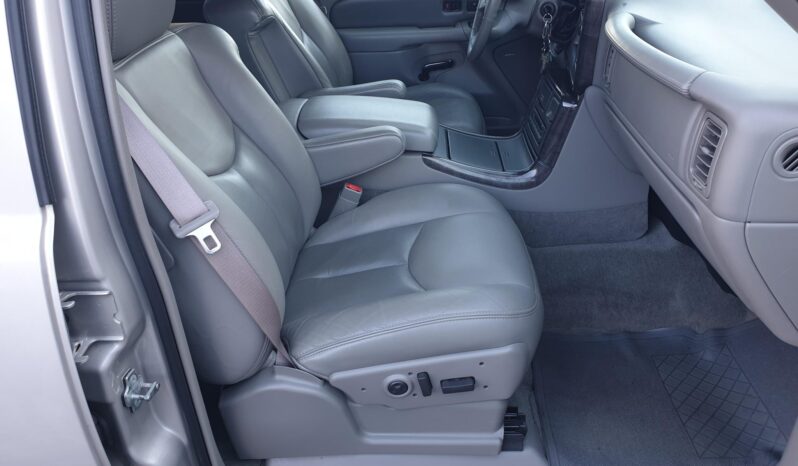 								2004 GMC Yukon Denali full									