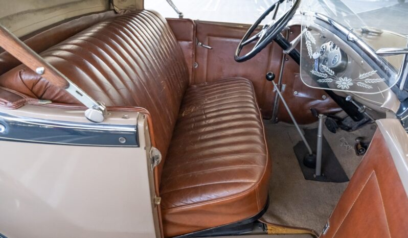 
								1931 Ford Model A Roadster full									