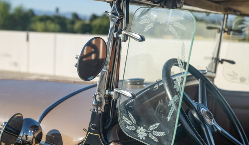 
								1931 Ford Model A Roadster full									