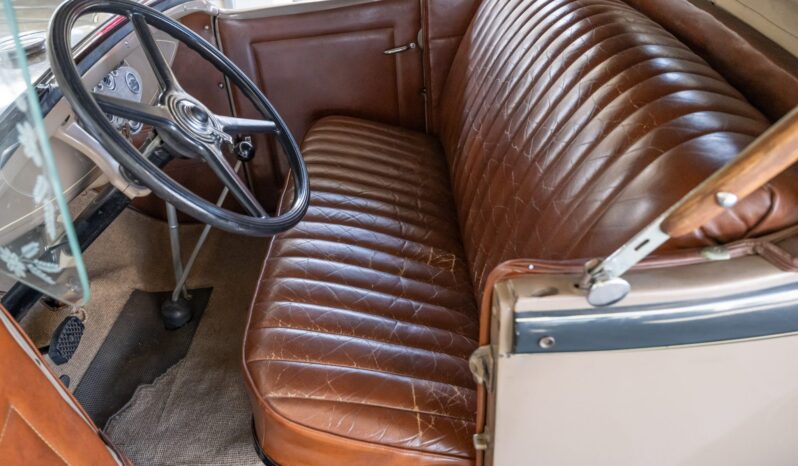 
								1931 Ford Model A Roadster full									