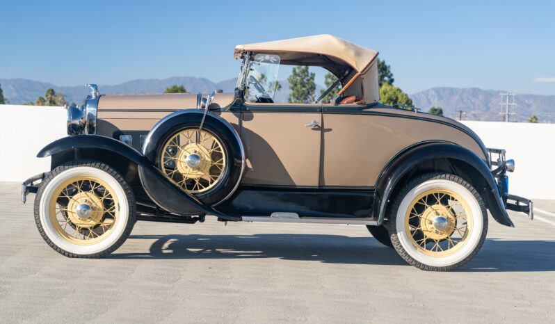
								1931 Ford Model A Roadster full									