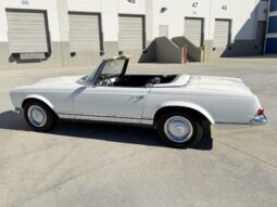 										1967 Mercedes-Benz 230SL full									