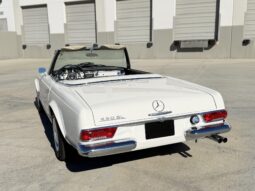 										1967 Mercedes-Benz 230SL full									