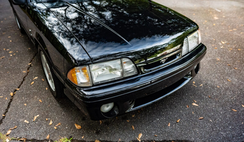 								1993 Ford Mustang SVT Cobra full									