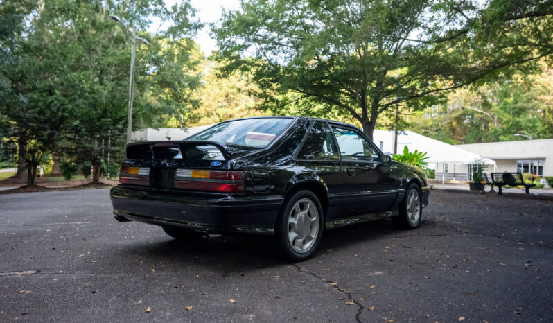 								1993 Ford Mustang SVT Cobra full									