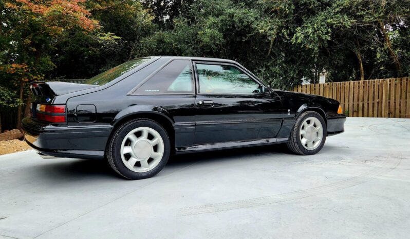 								1993 Ford Mustang SVT Cobra full									