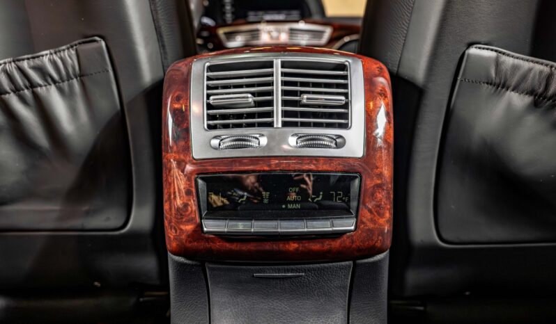 								2011 Mercedes-Benz S63 AMG full									