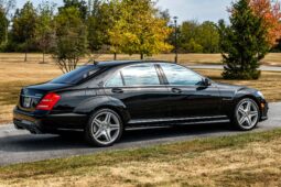 										2011 Mercedes-Benz S63 AMG full									