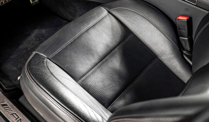 								2011 Mercedes-Benz S63 AMG full									