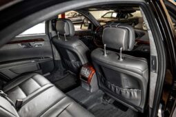 										2011 Mercedes-Benz S63 AMG full									