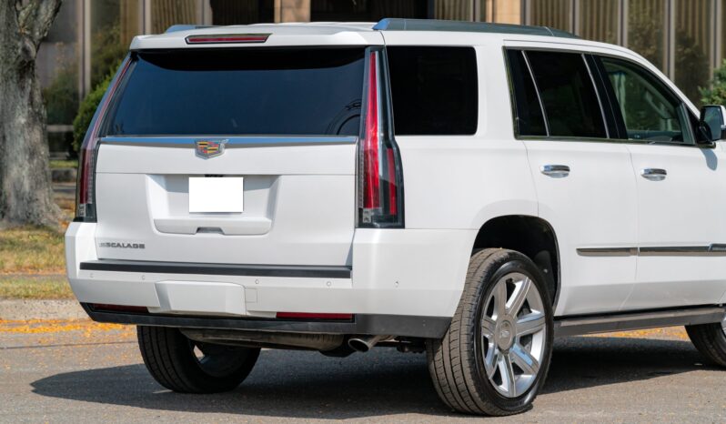 								2017 Cadillac Escalade Premium Luxury 4WD full									