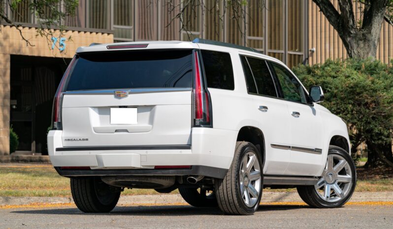 								2017 Cadillac Escalade Premium Luxury 4WD full									