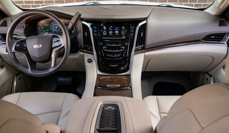 								2017 Cadillac Escalade Premium Luxury 4WD full									