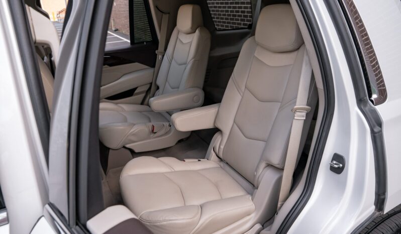 								2017 Cadillac Escalade Premium Luxury 4WD full									