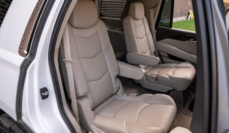 								2017 Cadillac Escalade Premium Luxury 4WD full									