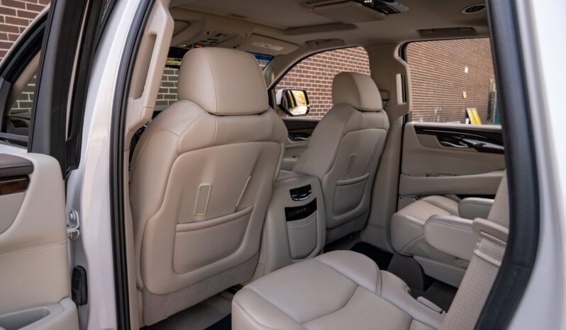 								2017 Cadillac Escalade Premium Luxury 4WD full									