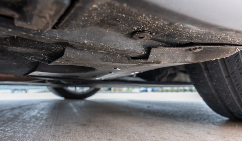 								2015 Porsche Panamera GTS full									