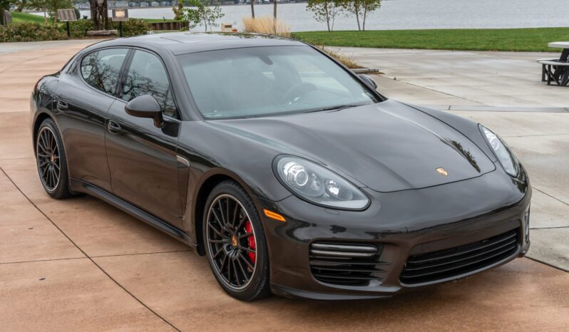 								2015 Porsche Panamera GTS full									