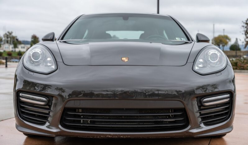 								2015 Porsche Panamera GTS full									